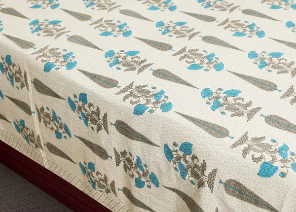 Blue_Cotton_Rajwada_Empire_Bloom_Double_Bedsheet_With_Pillow_Cover_108_X_108_Cm